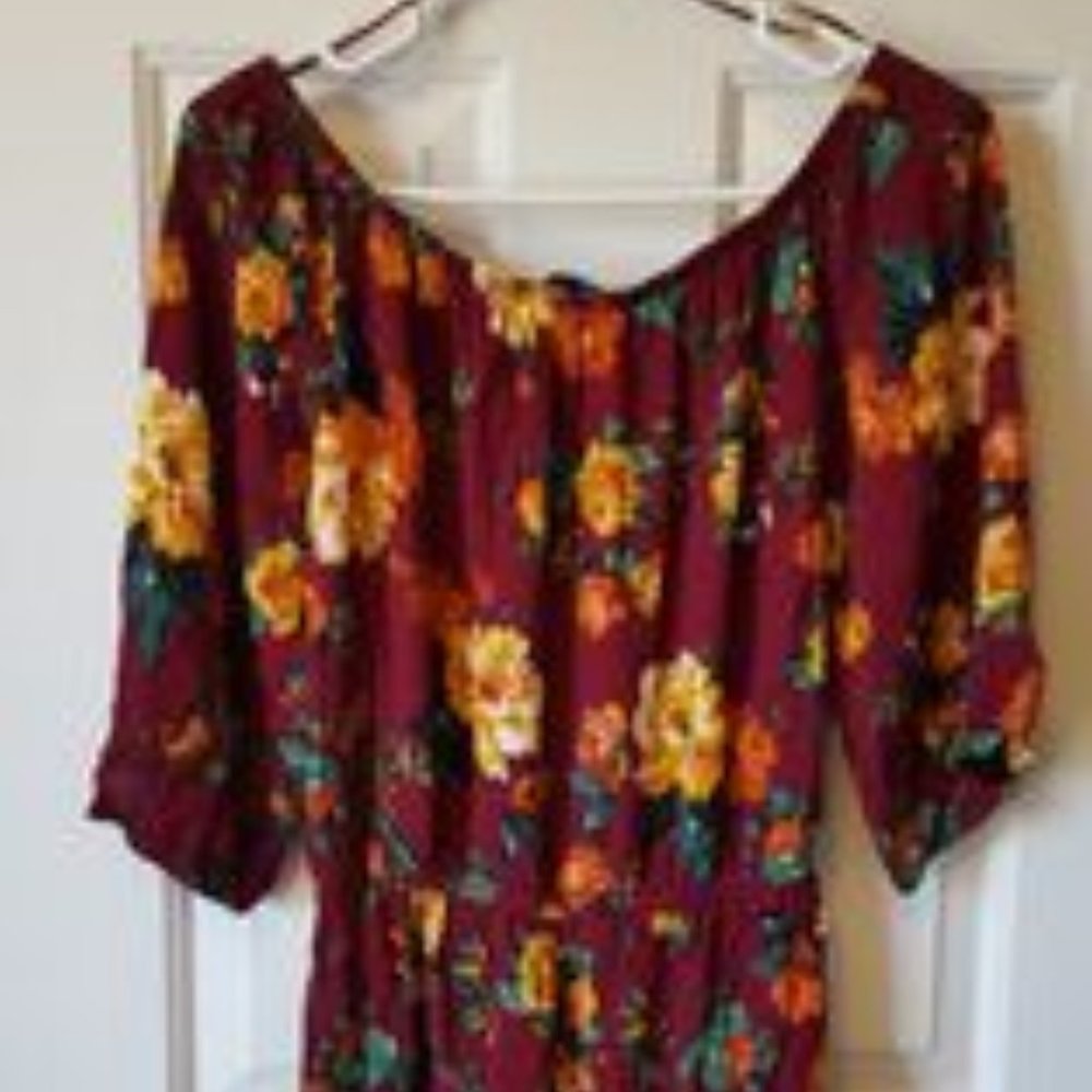 Ambiance Floral Romper size Small - Picture 4 of 5